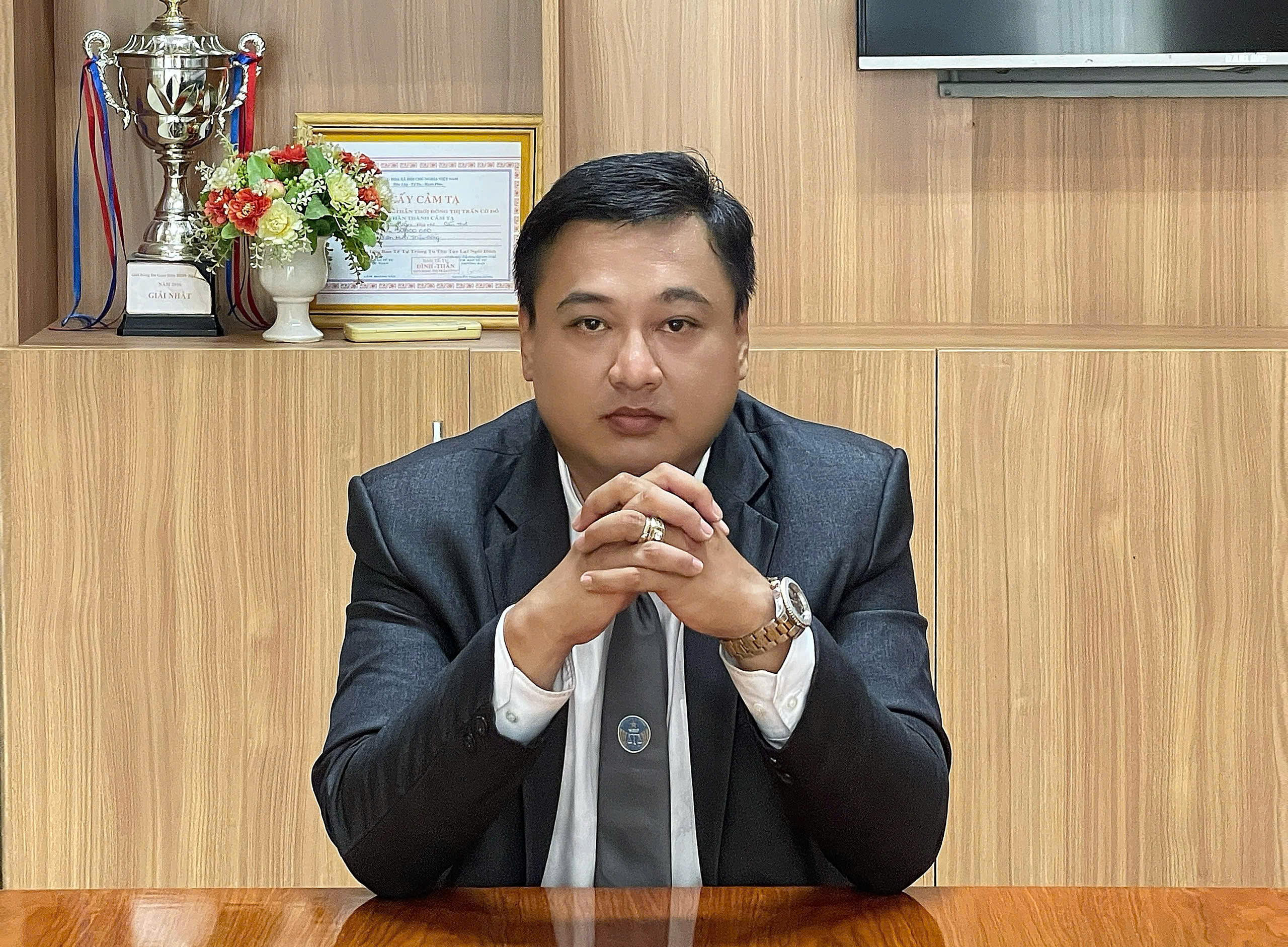 Liên hệ 1 z6712842267046 bb77883c49c5aba2a269a9062f5ea465